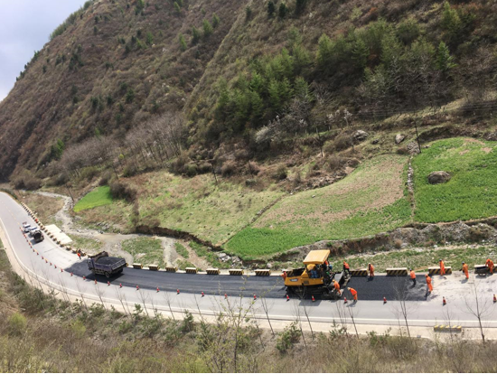 ���C��ɽ��·������(sh��)���M(j��n)��·���a(b��)����