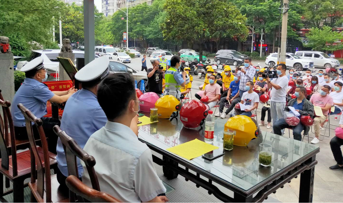 �����Sʯ����ɽ���(du��)�c����ИI(y��)(li��n)���_(k��i)չ��һ��һ�������}���(xi��ng)�������(d��ng)