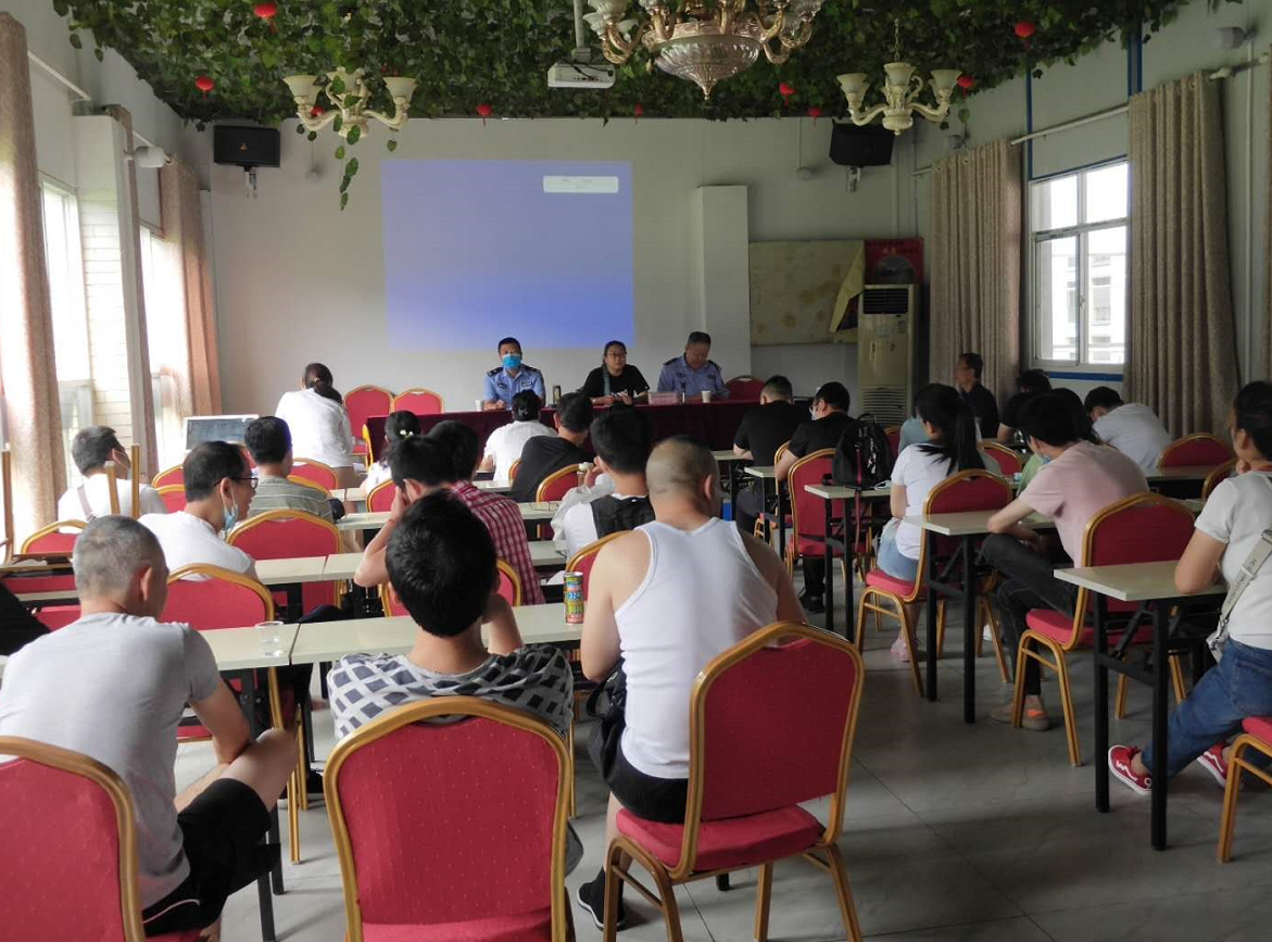 �����Sʯ����ɽ��Ѳ�����M(j��n)��̩��ʿ�_չ�ļ���ȫ��܇��Ӗ(x��n)