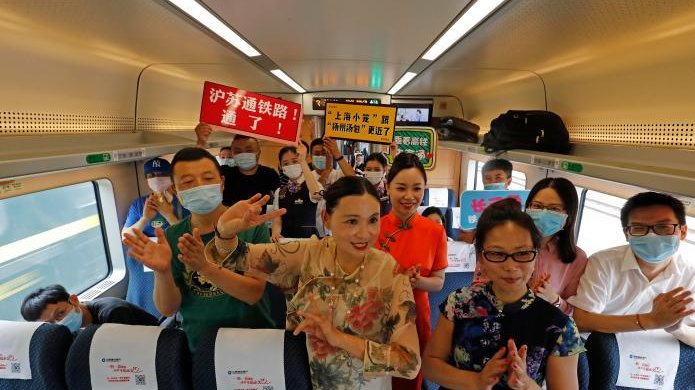 ���Kͨ�F·�_ͨ �����ÿͳ���C3836/7����܇���Ϻ�ǰ����ͨ