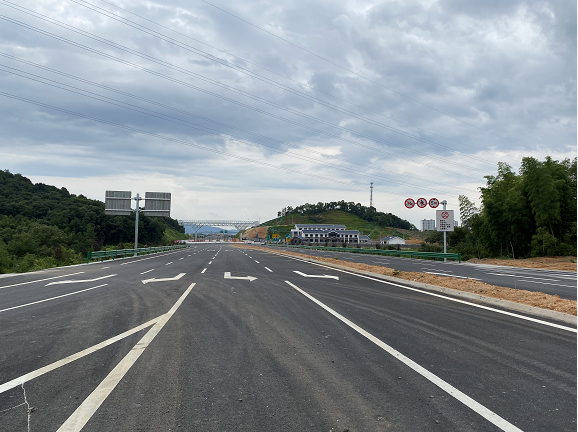 ʡ����Ӿ�S222�����@�Ƕ�һ����·�_չ�������|(zh��)���z�y