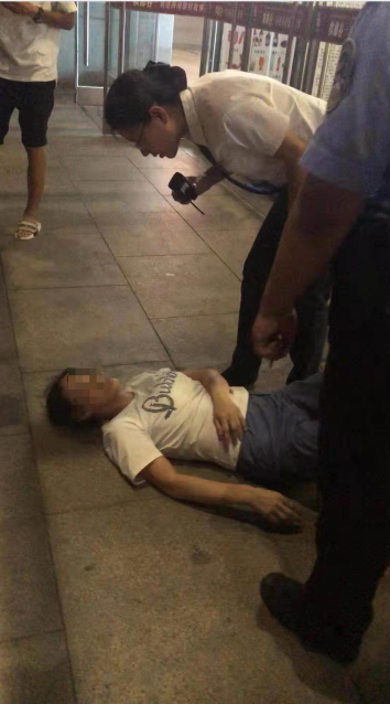 Ů�W(xu��)�Կ������W(w��ng)�a��Ů���^(gu��)�ȡ����ɡ��������Ĳ���(d��ng)܇վ