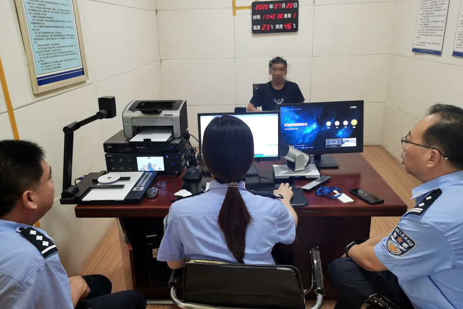 ��؛܇˾�C(j��)؝���G����롱 �����(n��i)�������{�