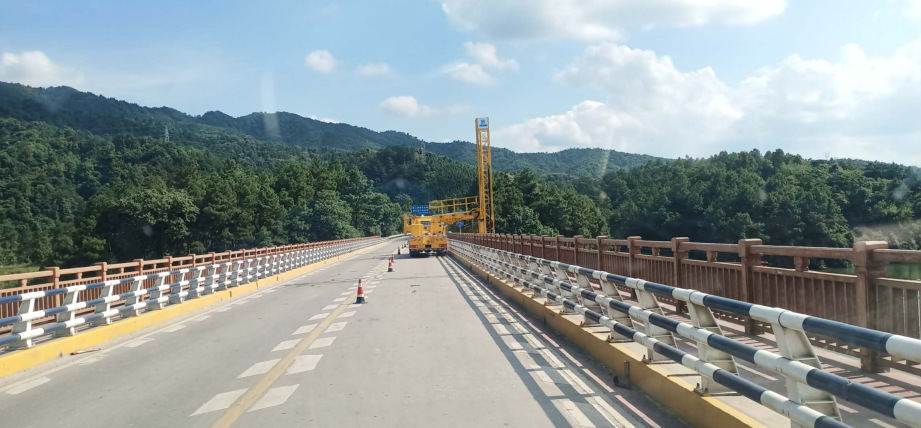 ���ט����Y(ji��)��(g��u)�����O(ji��n)�y(c��)ϵ�y(t��ng)�ڷ��˿h��������ϰ��b