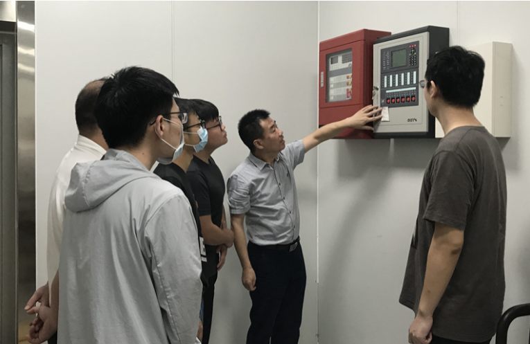 �y(c��)�����������C(j��)����(y��ng)��̎������ ȫ���_���L(zh��ng)���ɾ���(sh��)�ֺ���ƽ�_(t��i)��ȫ�\(y��n)��