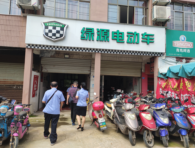 �����Sʯ����ɽ�������M(j��n)늄�(d��ng)܇��Ħ��܇�N���c(di��n)�_(k��i)չ��һ��һ������ͨ��ȫ����