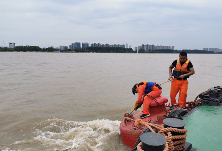 �r(sh��)����ӛ��ͨ��ȫʹ�� �Ͼ������ֳ��m(x��)��(qi��ng)����ˮ�ں�������(bi��o)�S�o(h��)