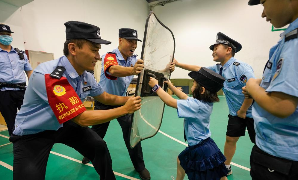 �Ͼ��F���_չ���r���M(j��n)���I���_���ջ��