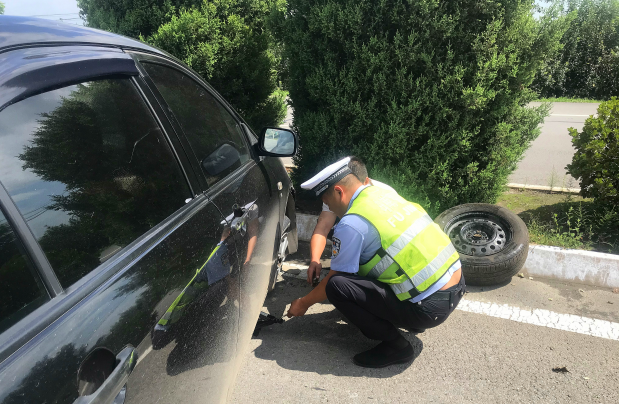 ɽ���R⢣������ʹ����������� СС�e��ů����