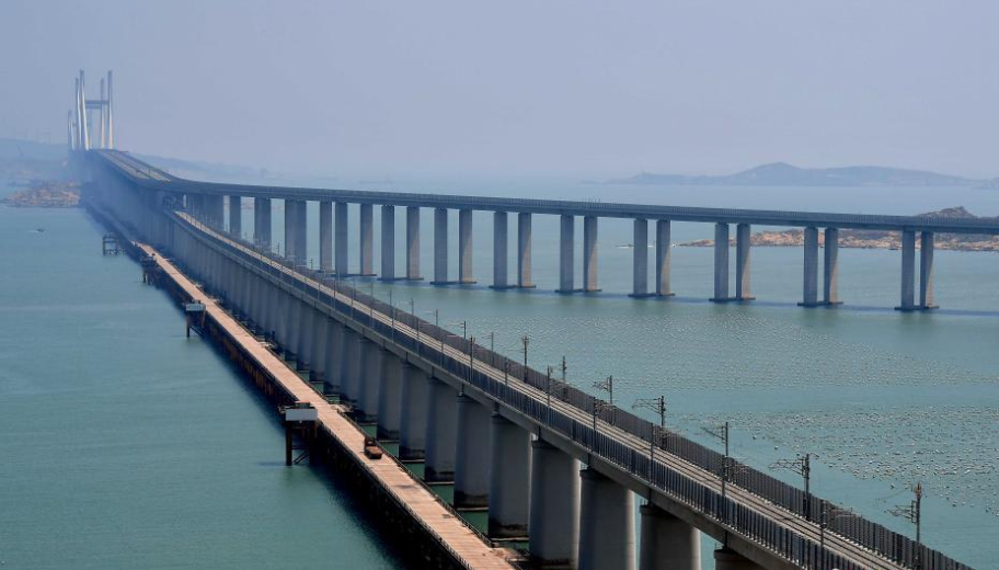 ����ƽ̶���������L�纣�{���F���ô���M(j��n)�к��dԇ�(y��n)