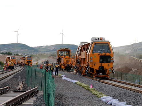 ��ͨ�F·�ׂ�(g��)վ�Ĺ����������״ξ�·��ܽ�ʩ��