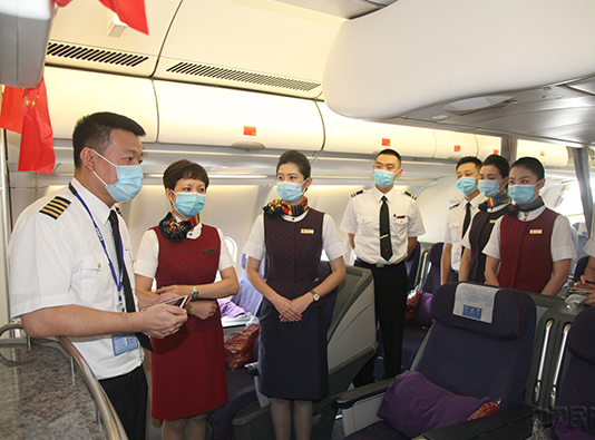 �ɶ��ٴΆ�����һ��һ·���͹����H���C