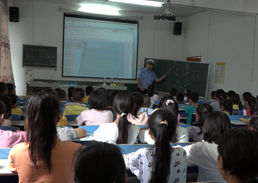 ������ꖣ���һ��һ�����MУ�@����ͨ��ȫ��ϵ�����g