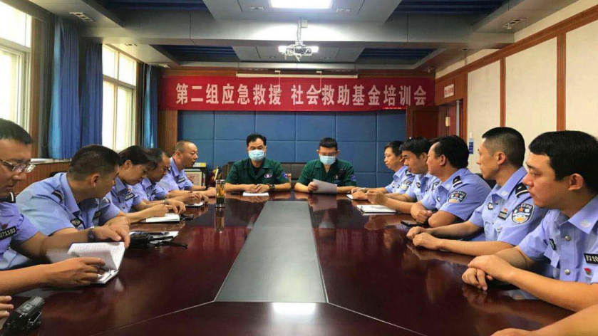 �ӱ�����������ꠣ����_��·��ͨ�¹ʬF(xi��n)���������o��Ӗ��