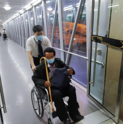 ���غ��՞�11�����⡰݆���ÿ͡������ṩů�ķ���(w��)