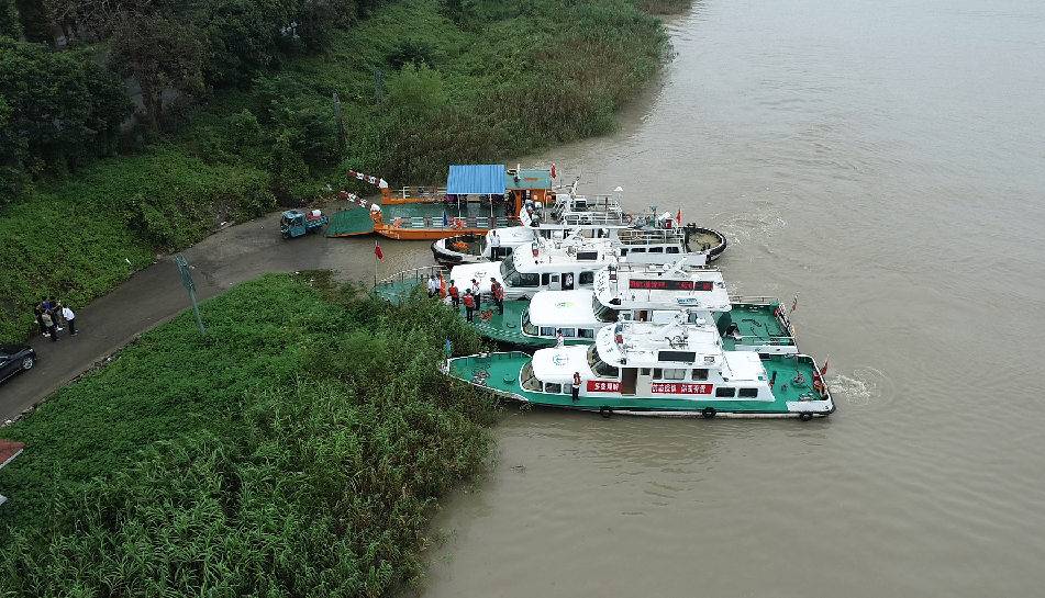 �P���ɵ������T(li��n)���Єӣ��������Z�����o����ú��