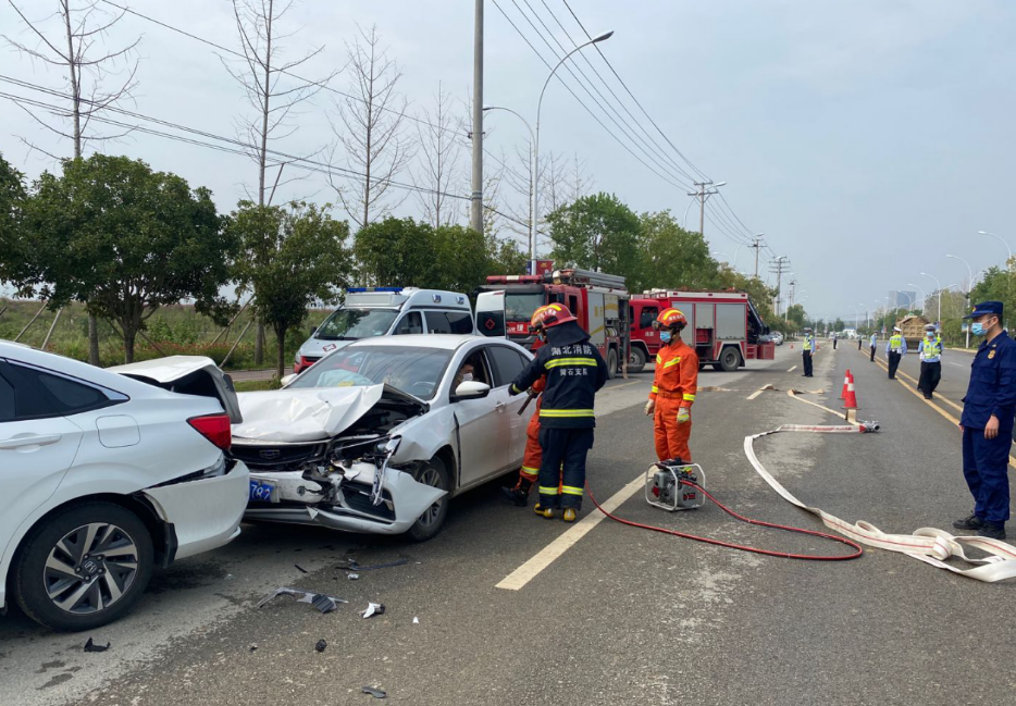 �����Sʯ���_(k��i)�l(f��)�^(q��)���Fɽ�^(q��)���(du��)(li��n)�϶ಿ�T(m��n)�_(k��i)չ��ͨ�¹ʑ�(y��ng)���ݾ�