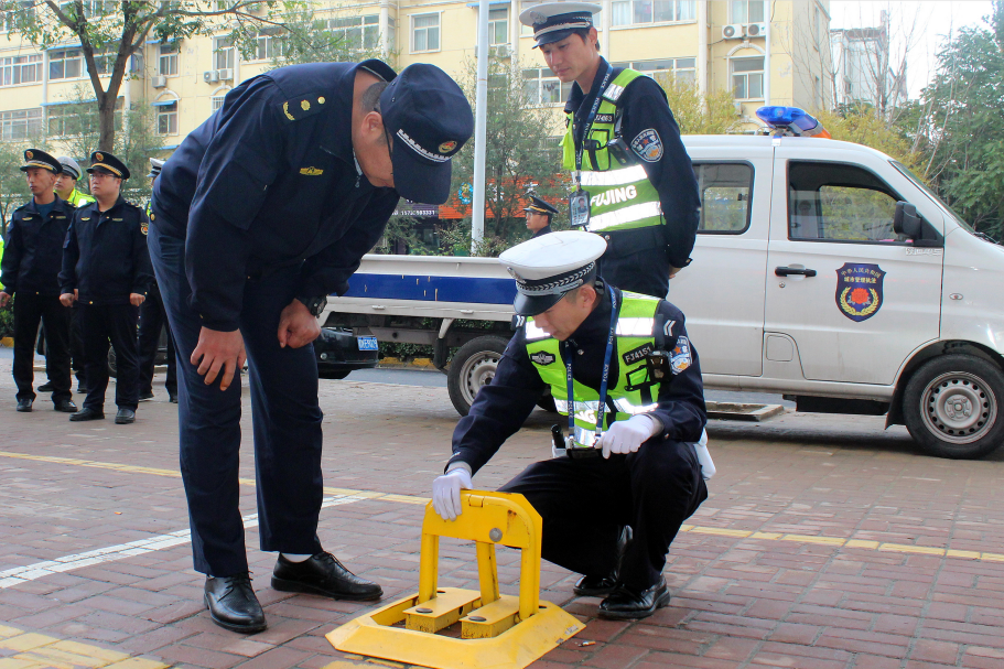 ɽ���R⢣�(li��n)���_(k��i)չ�ǅ^(q��)��·��ͨ���������Є�(d��ng)