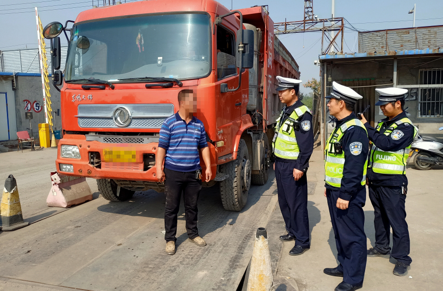 ɽ���R⢣���C1�{���_��؛܇߀���d ˾�C(j��)���P2000Ԫӛ18��