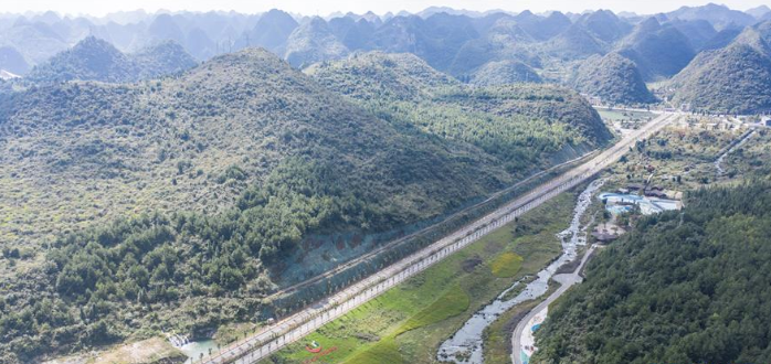 ��ͨ�\(y��n)ݔ�����M(j��n)һ����ȫ���ơ��ĺ��r(n��ng)��·�����|(zh��)���l(f��)չ�wϵ