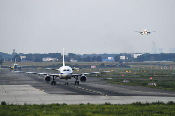 �����I�C�����ÿ�������ͻ��1000�f�˴�