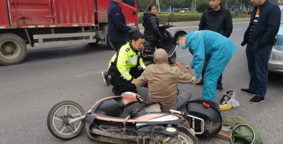 ���ϰ��l(xi��ng)����ů�ľ����¹ʂ��T