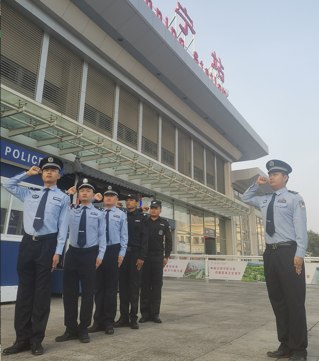 �����f(w��n)���F�����侯����չ���L(f��ng)