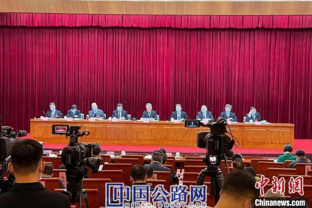 ��ͨ�\ݔ�����ӏ��O(ji��n)�y��������ͨ���Ŕ�