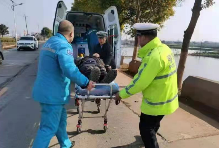 ���ϰ��l(xi��ng)�����_�١��Gɫͨ�����Ȃ��T