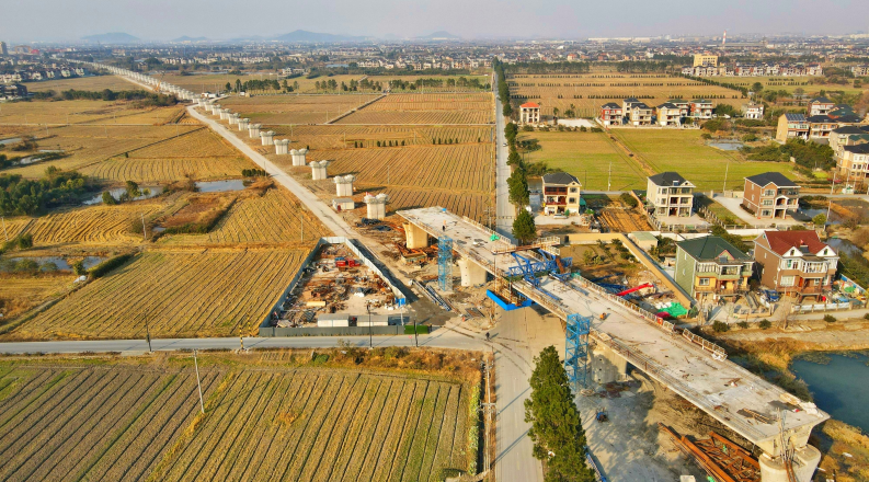 �����F·�ຼ�ش����(li��n)�B�m(x��)���ɹ��ϔn