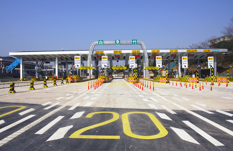 �F�܉����ͨ3̖��14��܇վ���w�Y(ji��)��(g��u)�깤