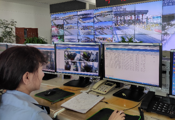 ���մ��\ ƽ���ؼ�·