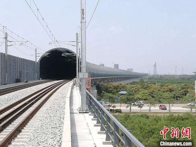 �¹��µĈ��أ��F·���o�����\��ȫ