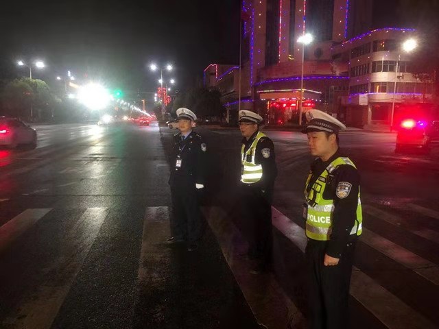 ���h�������Ĵ롱���e�A�M��ɽ�ͨ��������