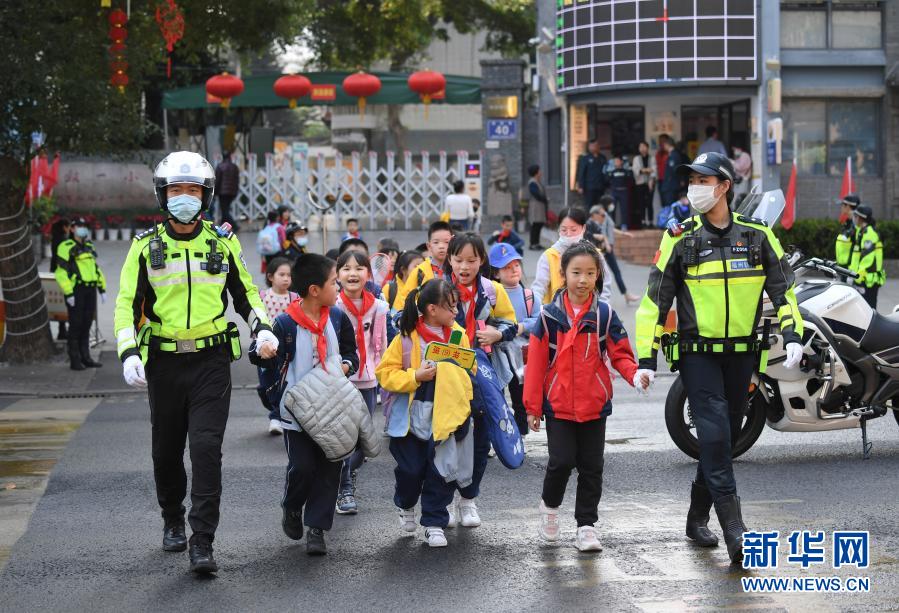 �������ݣ����_�W(xu��)���{�o(h��)��