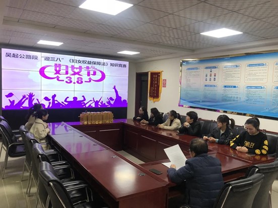 ����Ӱ�������·�ι���(hu��)�M���_չ�c�����ˡ�ϵ�л��(d��ng)