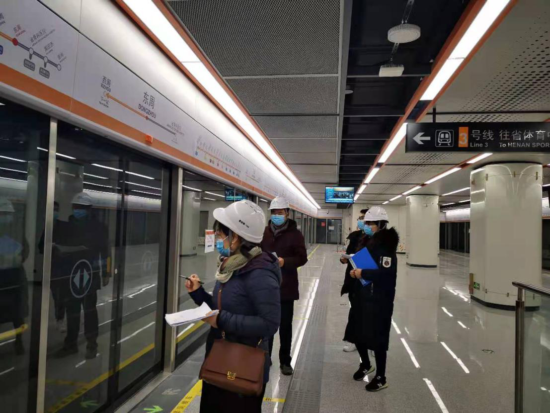 ƽ����λ�L����  ���ľ`���@���A