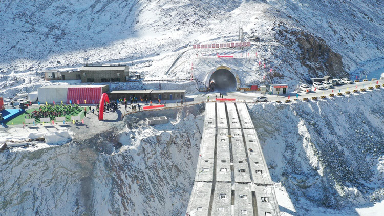 ����4200�ס�һ��һ·���ʺ�Ҫ��ȫ��؞ͨ