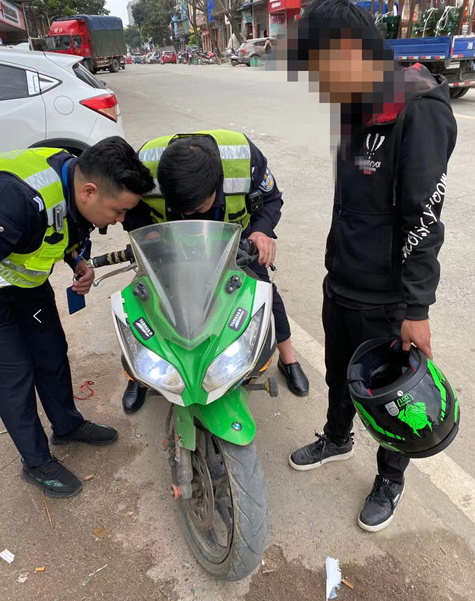 ���h�����_(k��i)չ������Ħ��܇(ch��)��(zhu��n)�(xi��ng)�����Є�(d��ng)