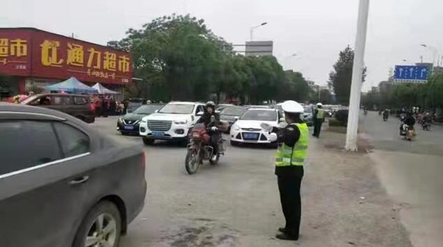 ���h������벢�e�o(h��)��Ⱥ������ƽ������