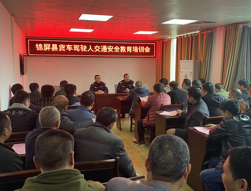 �\��������؛܇�{�T���ϡ���ȫ�Y����