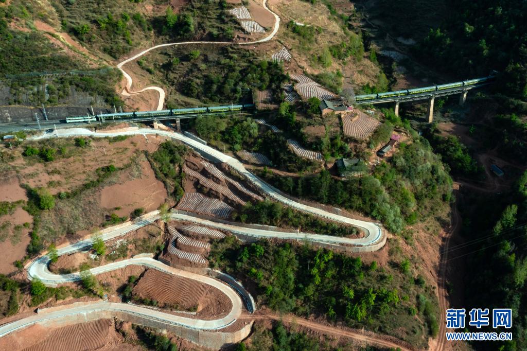 ���F�r���������ڴ��ɽ���Ҹ�������܇��