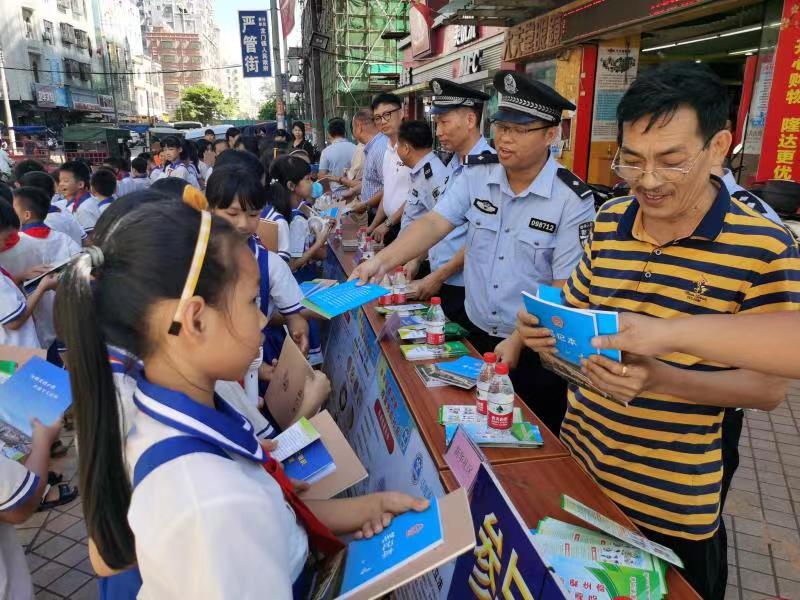 �����F���������_չ����һ����(ji��)ǰ�F·��ȫ����