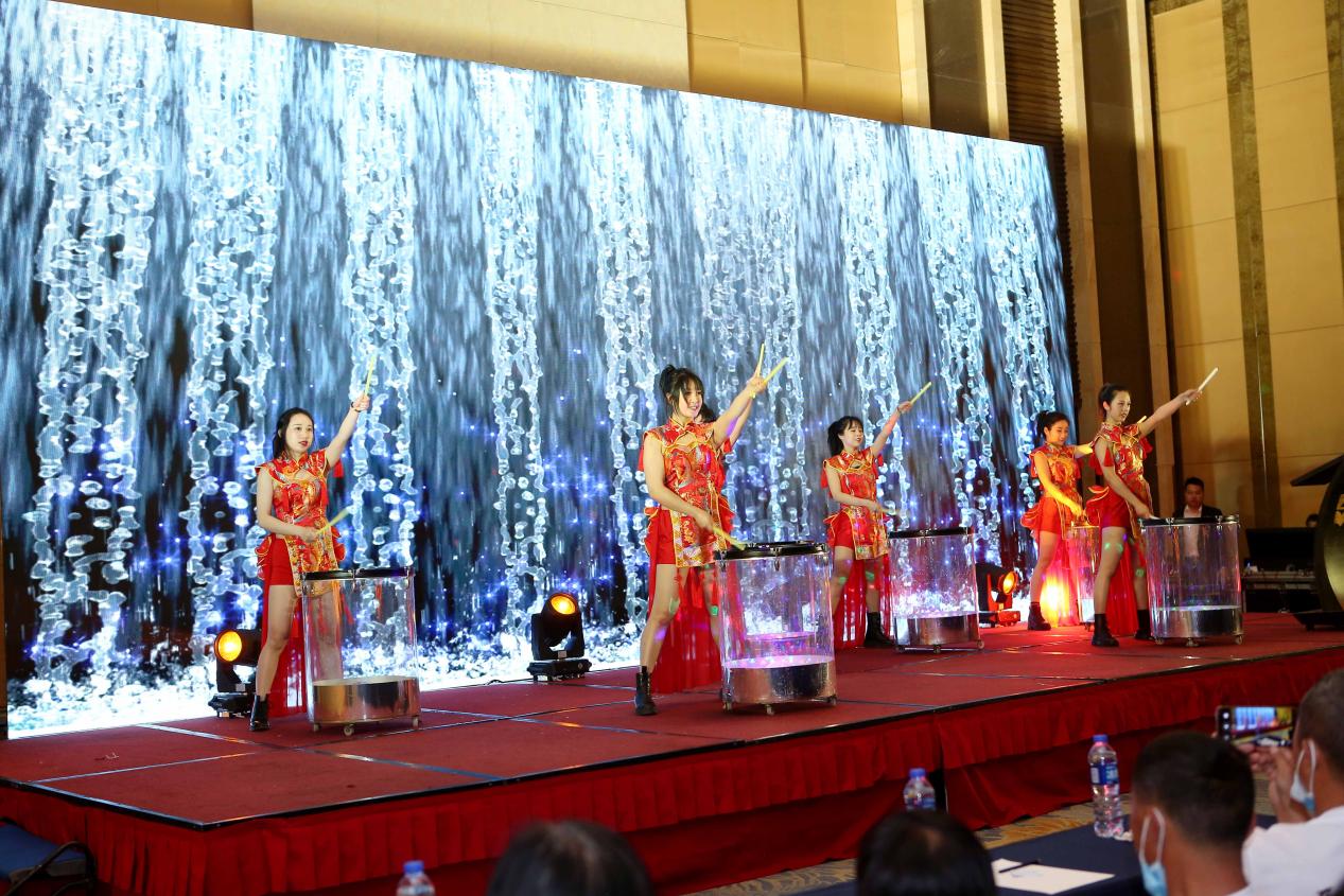 �ۺ�ˇ�Č���δ���Ϸ�վ�l(f��)�����ںϷ���������Ƶ�ɹ��e�k