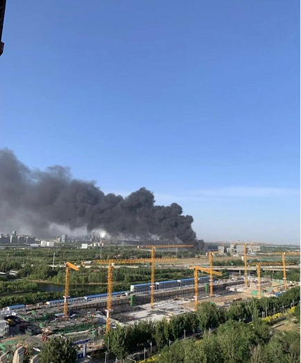 �������(y��ng)һ¶��UƷ��ُ(g��u)վ�����������T��̎��