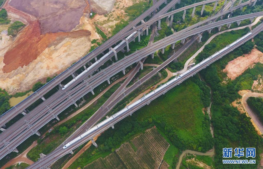 ׌���]���y�ߵ�·�������֮���ͨ