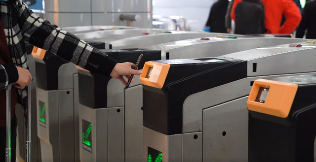 ���������������V�ݵ��F��܇���S�a���F(xi��n)��(li��n)��ͨ