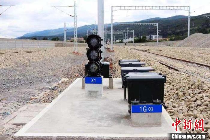 �о����Hͨ�������F·�M��ͨ����̖���̽��O(sh��)�A��