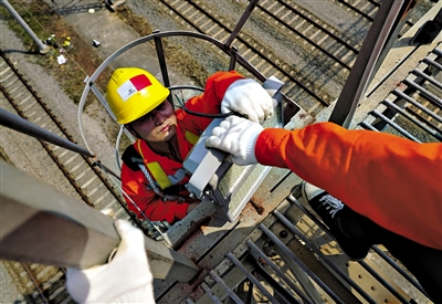 60������ϵ��F·�����