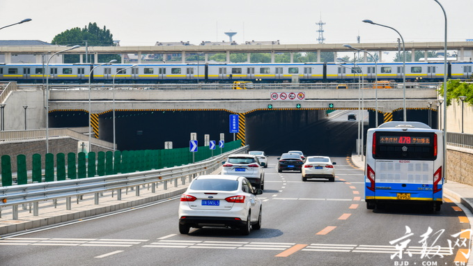 �ܽ���Ӱ�����������35�l��·��ȡ�R�r��ʩ